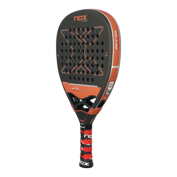Paleta NOX AT10 GENIUS ATTACK 12K BY AGUSTIN TAPIA 2025 - Imagen 2